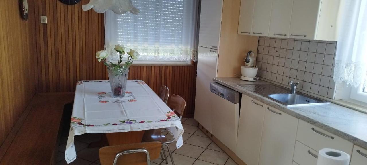 7 Flower Street Apartment 森佩特·普里·哥里齐 外观 照片