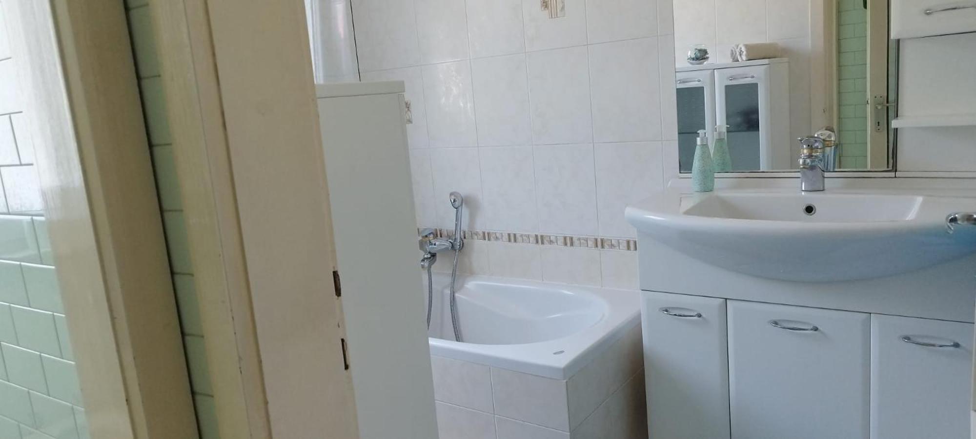 7 Flower Street Apartment 森佩特·普里·哥里齐 外观 照片